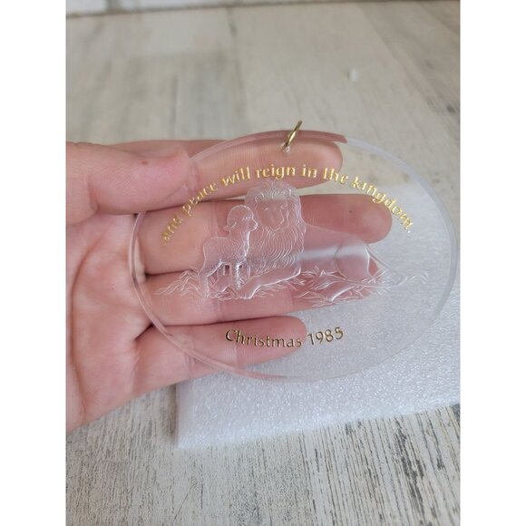 Vintage Hallmark peaceful Kingdom 1985 ornament Xmas acrylic - Picture 2 of 5